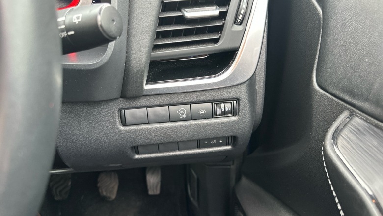 Nissan Qashqai 1.3 DiG-T MH N-Connecta 5dr Petrol Hatchback